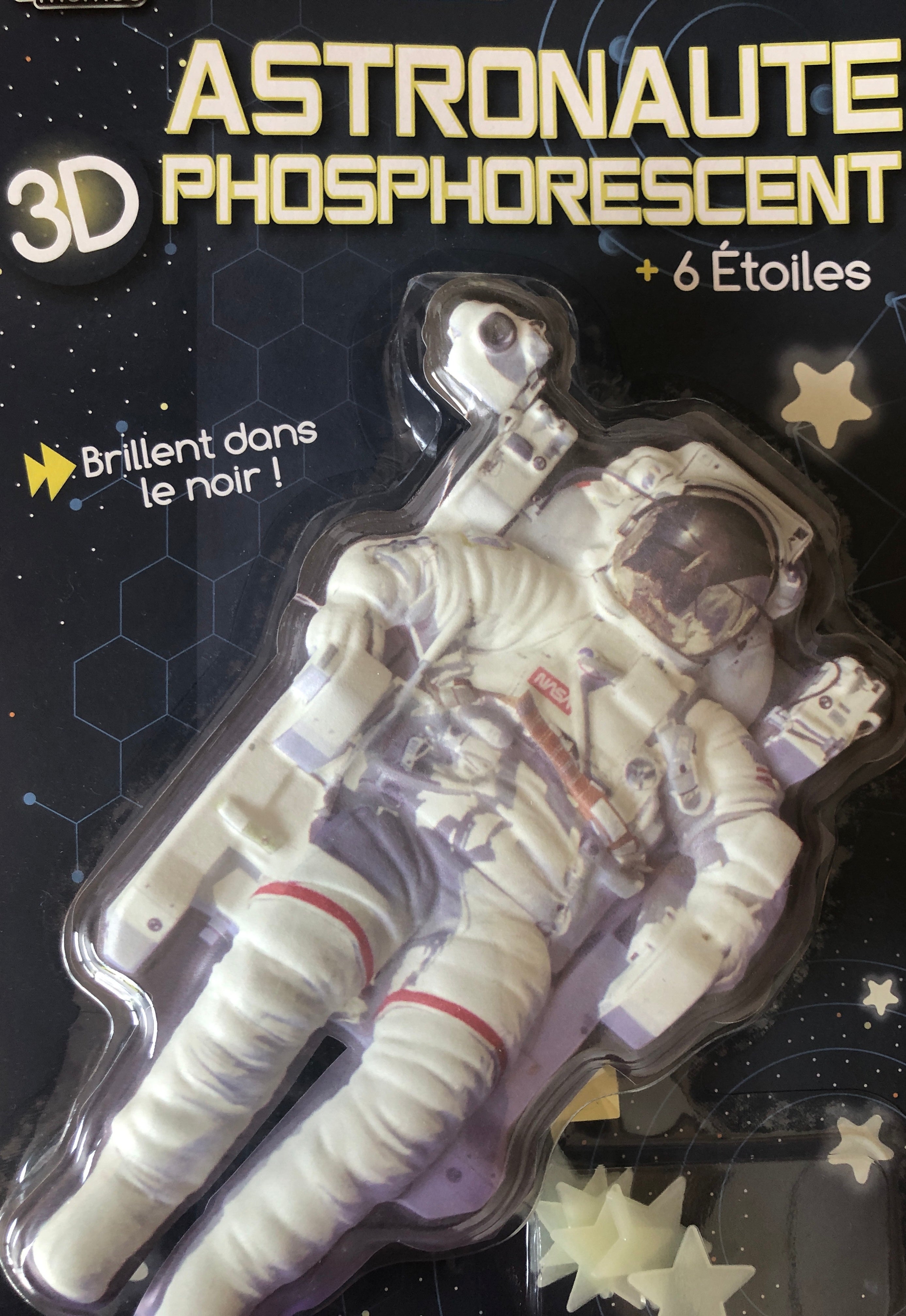 Astronaute qui brille dans le noir