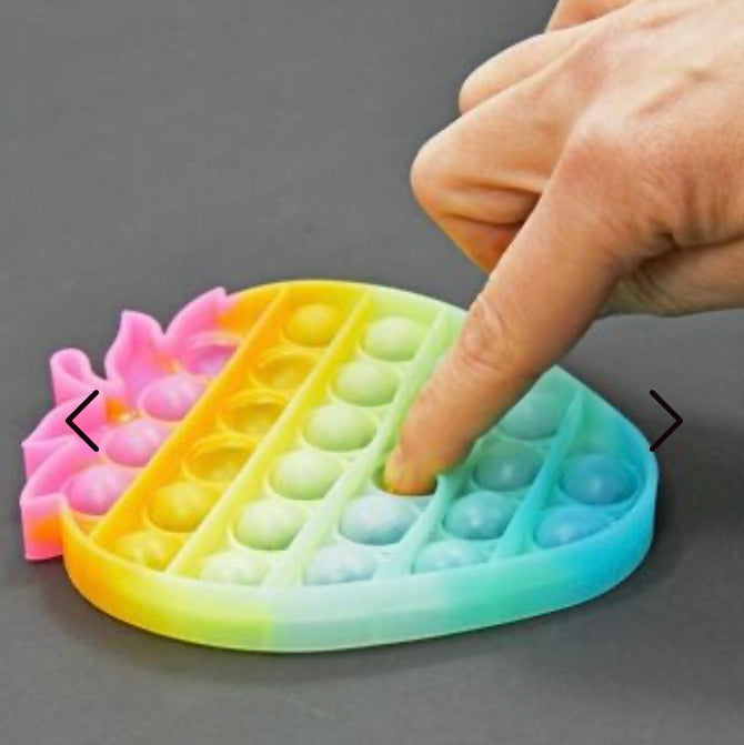 Fraise pop it phosphorescente