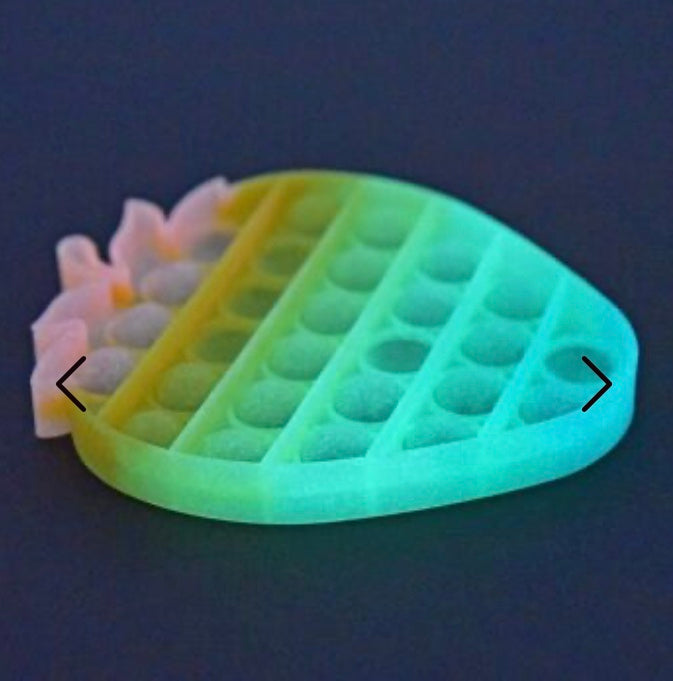 Fraise pop it phosphorescente